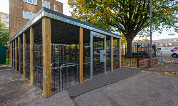 bike-parking-secure-hub-with-stands
