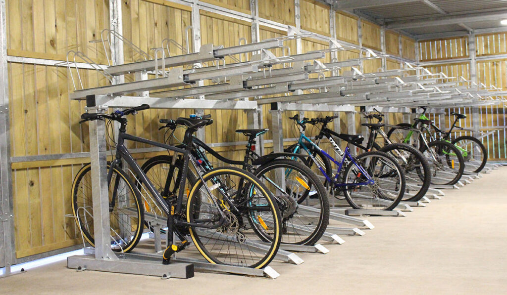End of trip facilities including secure bike parking utilising two tier bike parking racks.
